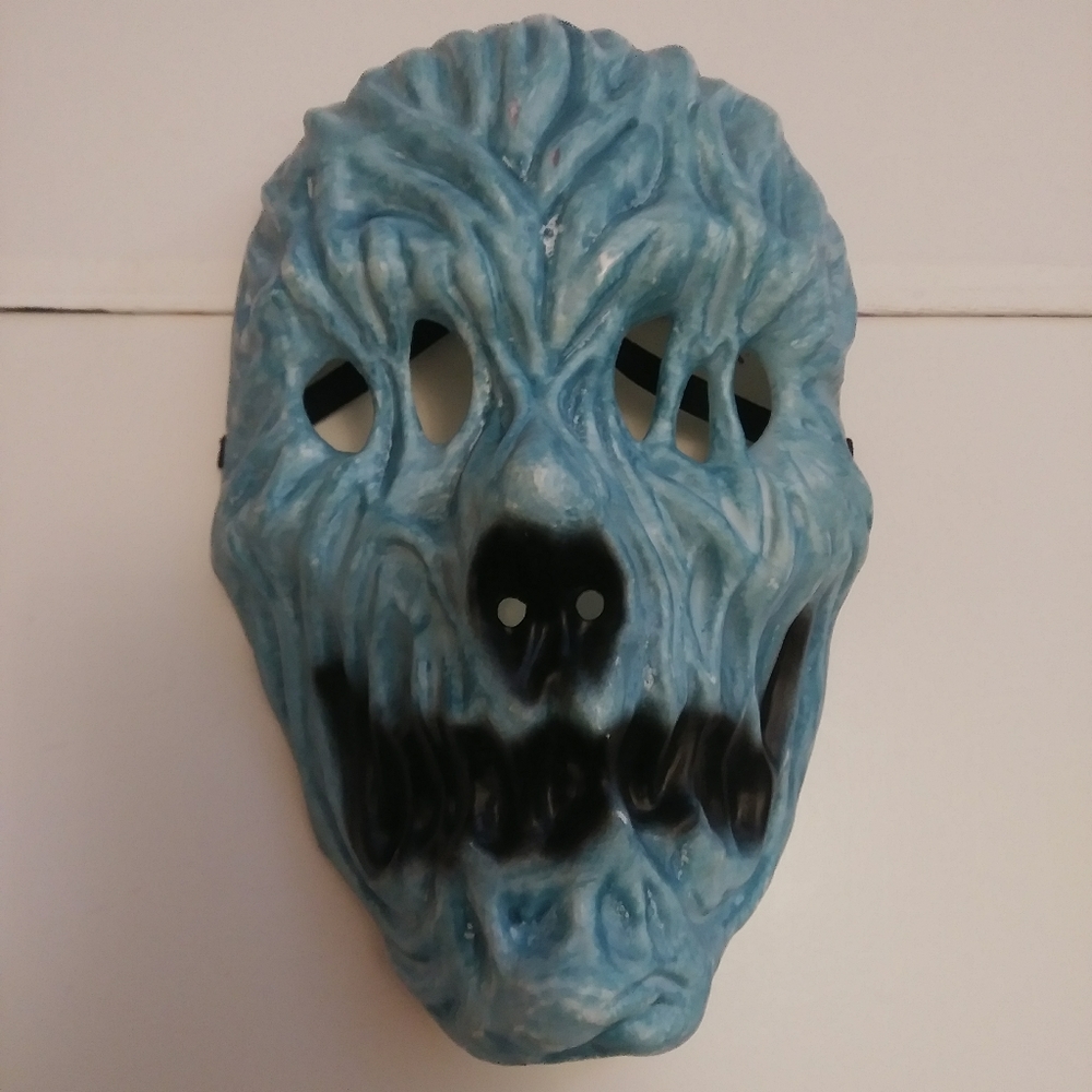 Blue mask - Picture 2 of 2